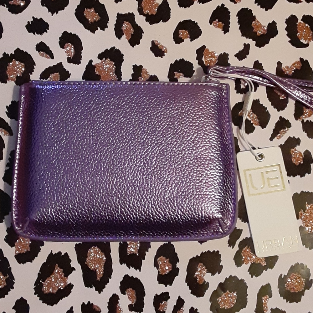 URBAN EXPRESSION VEGAN WRISTLET